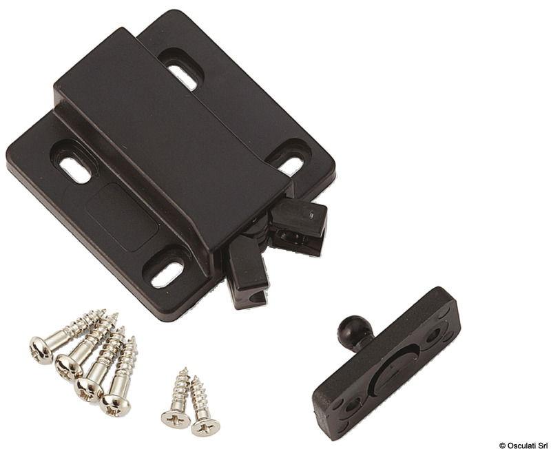 Scrocco a contatto non magnetico