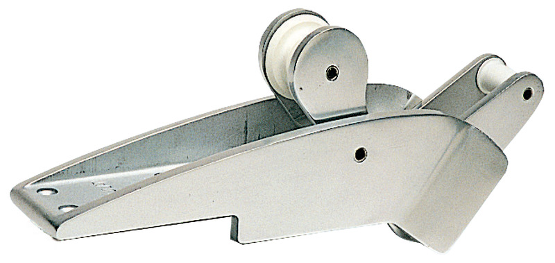 In alluminio anodizzato. Ampio sbalzo per evitare che qualsiasi tipo di ancora tocchi la prua. Adatto per ancore: Danforth, CQR, Trefoil®, Bruce, Delta ecc. Puleggia in nylon.