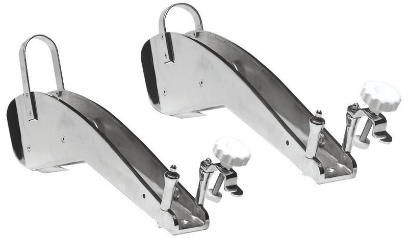 Per ancore Delta, Bruce, Trefoil® in acciaio inox AISI 316 lucidato a specchio, con doppia puleggia inox forniti senza kit blocca ancora.