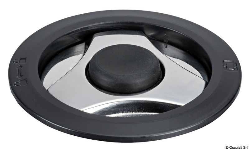 Pulsante azionabile a pedale o manualmente.Dotato di un sistema di sblocco a rotazione e predisposto per un montaggio ad incasso per diminuire lo spazio di ingombro.Perfetto per azionare i teleruttori, ottima tenuta stagna e ghiera esterna in acciaio inox.