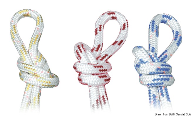 Treccia interna in Dyneema SK75, rivestimento esterno in poliestere alta tenacità 16 capi. Treccia professionale, dotata di alta resistenza, bassissimo allungamento e peso ridotto. Colore bianco con segnalino di vari colori. Venduta a bobina.