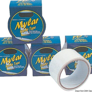 Nastro autoadesivo trasparente per riparare istantaneamente le vele. Il Mylar é indicato anche per le vele in dacron o di altri tessuti. E’ adatto inoltre per riparare le finestre trasparenti nelle vele delle derive o surf.