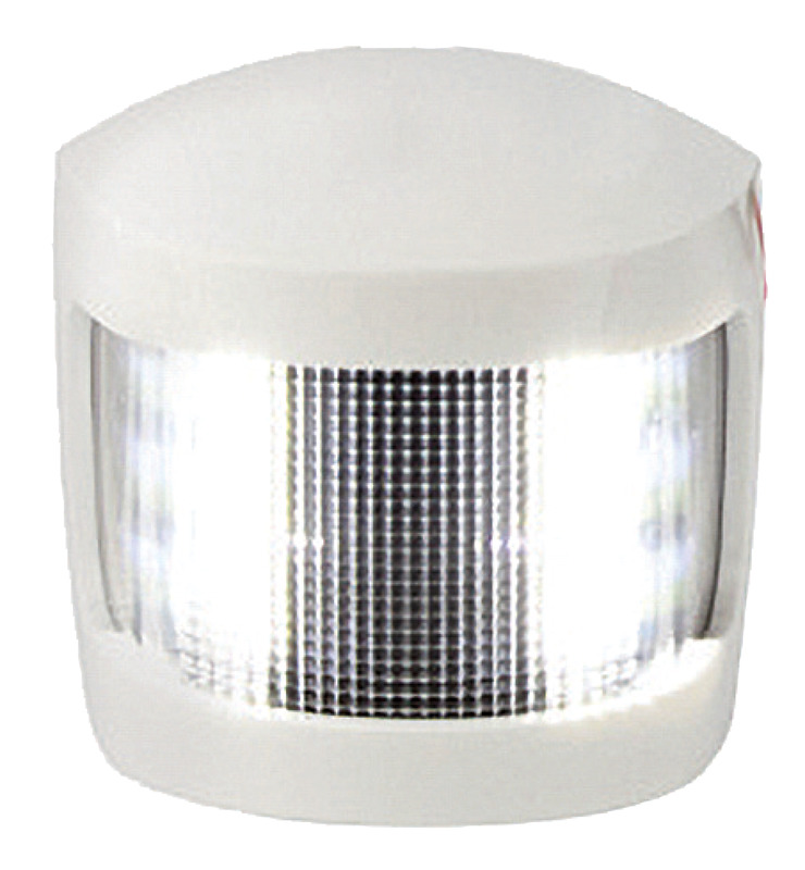 Luci di navigazione di dimensioni compatte fabbricate in policarbonato UV resistente, progettate per garantire massima durabilità in condizioni marine. Certificate IP67, offrono protezione completa contro polvere e acqua. Vengono fornite con viti di fissaggio. Rispettano le normative internazionali EN60945, USCG e ABYC C-5, garantendo sicurezza e affidabilità in navigazione.