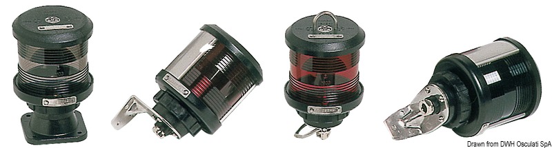 Omologati anche per Marina Mercantile. Realizzati in policarbonato nero e acciaio inox. Completi di speciale lampadina a filo verticale.
