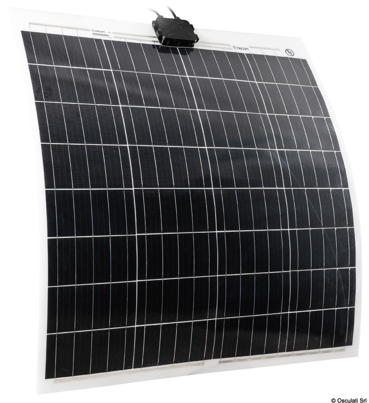 Fabbricati con celle solari aerospaziali ad alta performance. Sono pannelli di ultima generazione ultrasottili, solo 1,7 mm, e ultraflessibili. Efficienza celle mono 17,25%. Il pannello è composto da un sandwich formato da un supporto plastico + celle solari + rivestimento superficiale in resina epossidico UV resistente. Il fissaggio avviene tramite biadesivo. Cavo di connessione con spina MC4 incluso.Versione A: pannelli mono-cristallini.Versione B: equipaggiati con celle americane ad altissima efficienza Sun Power. Si ottiene un minor ingombro con un'efficienza superiore del 23% rispetto alle celle standard.