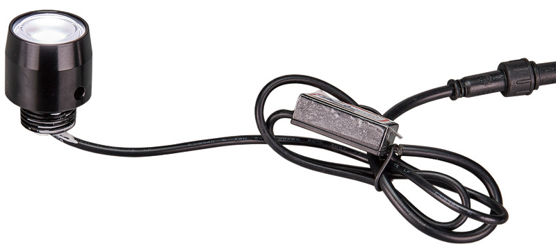 Corpo in lega leggera anodizzata nera. Alimentazione 12/24 V.Versione A: Cilindrica Ø 32 mm. Filetto posteriore 1/2" NPT.Si applica in abbinamento con il tappo inox 18.542.00 nel quale si avvita la luce.Versione B: Da avvitare con telecomando a distanza incluso (fino a 15 m).3 moduli con possibilità di programmazione dei colori, della sequenza, effetto strobo, flash, etc.Cavo in dotazione da 1,5 m.