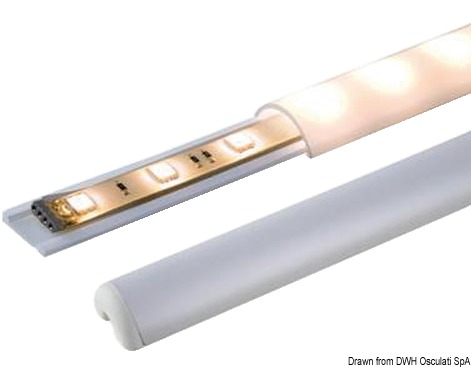 Profilo venduto in barra composto da una base da fissare a parete e da una copertura in metacrilato traslucido. All'interno si possono installare tutte le barre/strisce a LED con larghezza massima 12 mm.Le barre possono essere allineate per ottenere qualsiasi lunghezza, oppure tagliate.