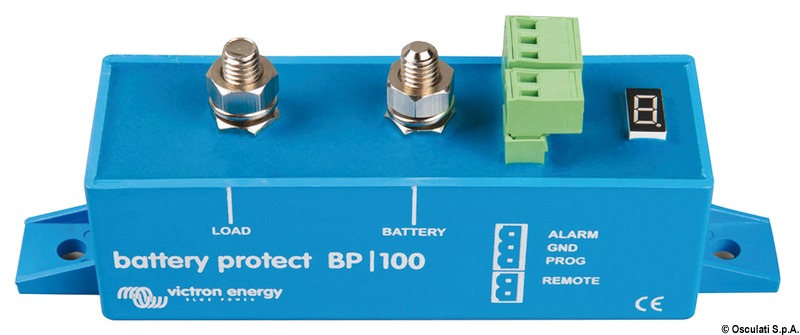 Questo dispositivo scollega la batteria dai carichi non essenziali prima che sia completamente scarica e non permetta l'avviamento del motore.