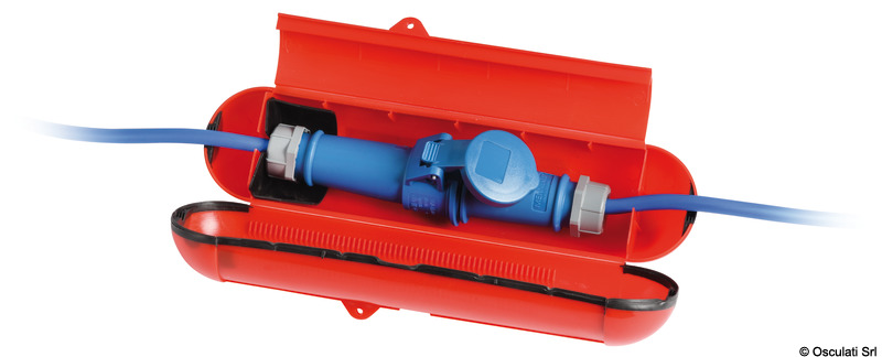 Costruita in plastica antiurto, rende impermeabile la vostra connessione elettrica. Completa di lucchetto.