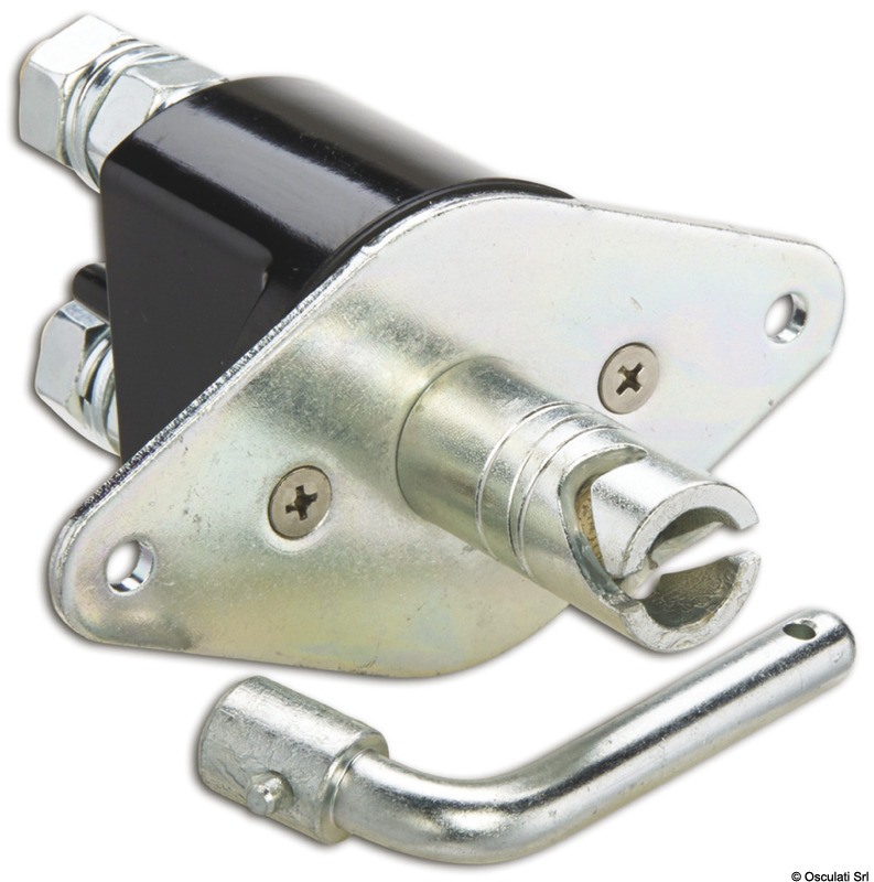 In ottone e bachelite con contatti in ottone e rame argentati. Modello industriale ad alta capacità (350 A 24 V - 2500 A (5 secondi).