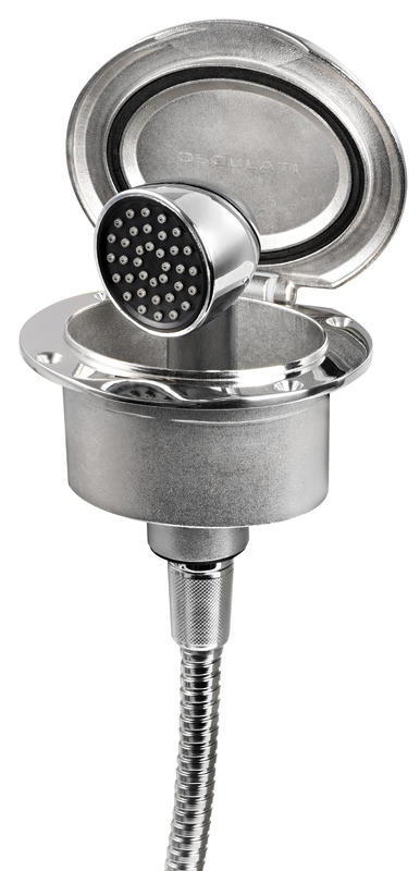 Vano doccia in acciaio inox AISI 316 con sportello autoreggente. Dotato di doccia Keji con testa maggiorata e boccola interna in gomma antivibrante.