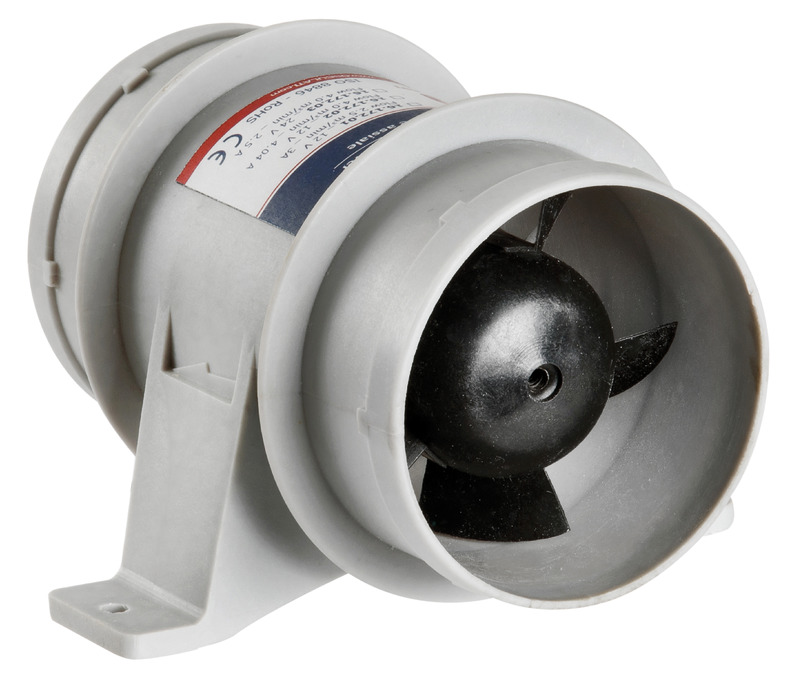 Prodotto "Water resistant” fabbricato in accordo ISO 8846 e norme CE - RoHS.Indicato per ventilare e raffreddare in maniera efficace sia cabine sia vani motore.