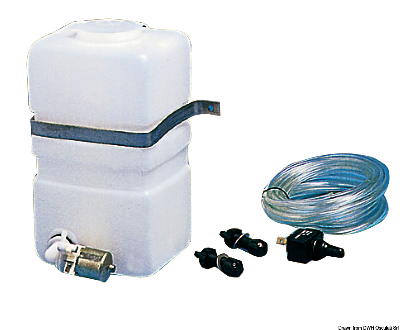 Composto da una vaschetta in polietilene più motore con pompa a 12 V completo di supporto, tubo e due evaporatori a spruzzo. Studiato appositamente per uso nautico in abbinamento con i tergicristalli del catalogo.