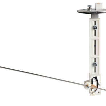 Parti metalliche in acciaio inox. Resistenza a strisciamento in ceramica con contatto in platino (garantiti 4 milioni di movimenti). Regolabile per serbatoi altezza 150-600. Sistema brevettato di ritardo dall'asta mobile per annullare l'effetto beccheggio/rollio.