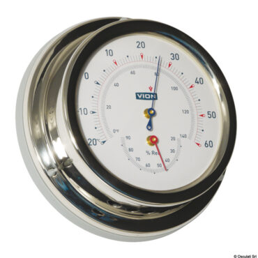 Carcassa in acciaio inox lucidato a specchio. Sistema di fissaggio a scatto incluso.