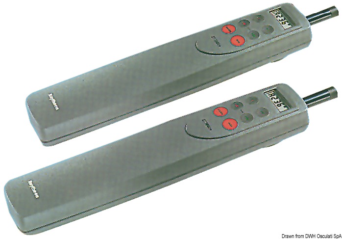 Piloti RAYMARINE a barra, controllo tramite microprocessore, bussola Fluxgate. Memorizzazione autolock rotta, allarme fuori rotta, virata automatica 100°, semplice installazione. Visore LCD, ST1000/2000.