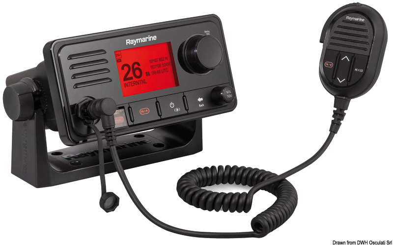 VHF Ray63 with integrated GPS