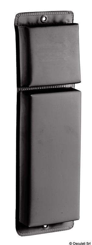 In PVC espanso morbido a cellula chiusa, con rivestimento esterno in tessuto di PVC telato ed elettrosaldato. Si possono piegare per riporli più facilmente.