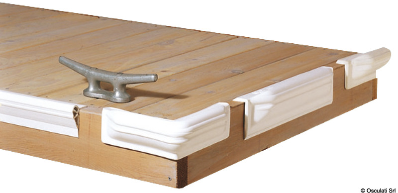 In PVC pre-gonfiato.