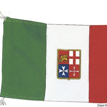 Con tinte indelebili a intensa tonalità. Sono cucite internamente con filo di nylon, con stampo dello stemma della Marina Mercantile bifacciale, da cui deriva una insuperata nitidezza e precisione dei colori. Complete di cima in nylon per l’installazione. Sono bandiere di ottima fattura.