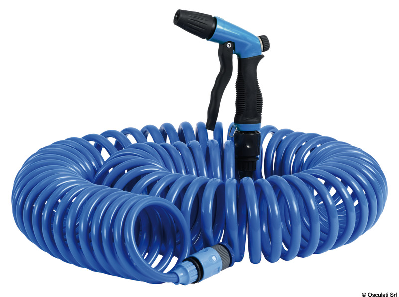 Sono fabbricati in termoplastico "EVA", materiale dotato di elevato potere elastico. Completi di raccordi a scatto e pistola con getto regolabile. Forniti in custodia con cerniera di chiusura e rete per drenaggio acqua.