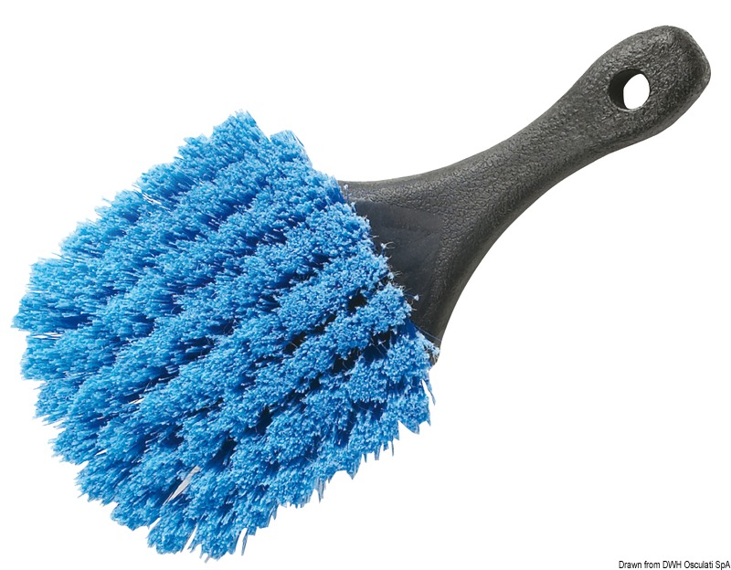 Ideale per pulizia linea di galleggiamento, eliche, ponti in teak negli angoli difficili, capottine, teloni, pulpiti in acciaio inox negli angoli ove deposita l'ossidazione, ecc..