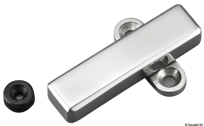 Acciaio inox AISI 316 lucidato a specchio.Evita l'apertura accidentale.In posizione "chiuso" viti invisibili.