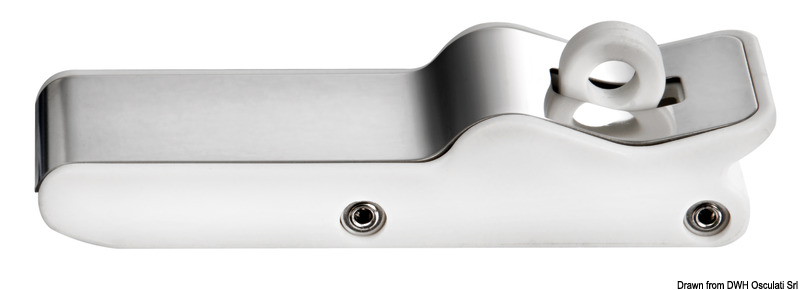 Con chiusura a leva eccentrica. In termogomma elastica con frontale in acciaio inox lucidato a specchio. Escursione elastica 6 mm.