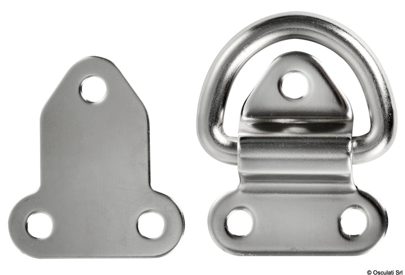 Lamiera in acciaio inox a forte spessore (2,85 mm) e contropiastra (1,42 mm).