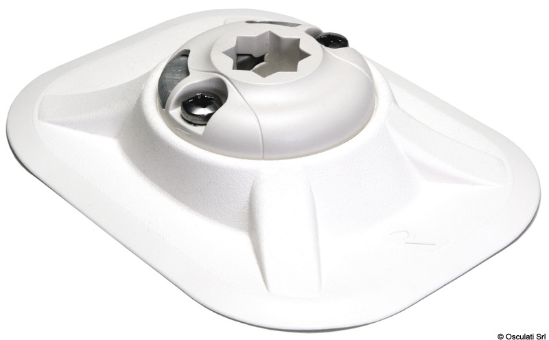 Per incollaggio su ogni superficie da non forare.Adesivo 3M VHB per facile installazione su Hypalon, PVC, vetroresina, etc.RIBport può essere incollato anche con colla bicomponente.