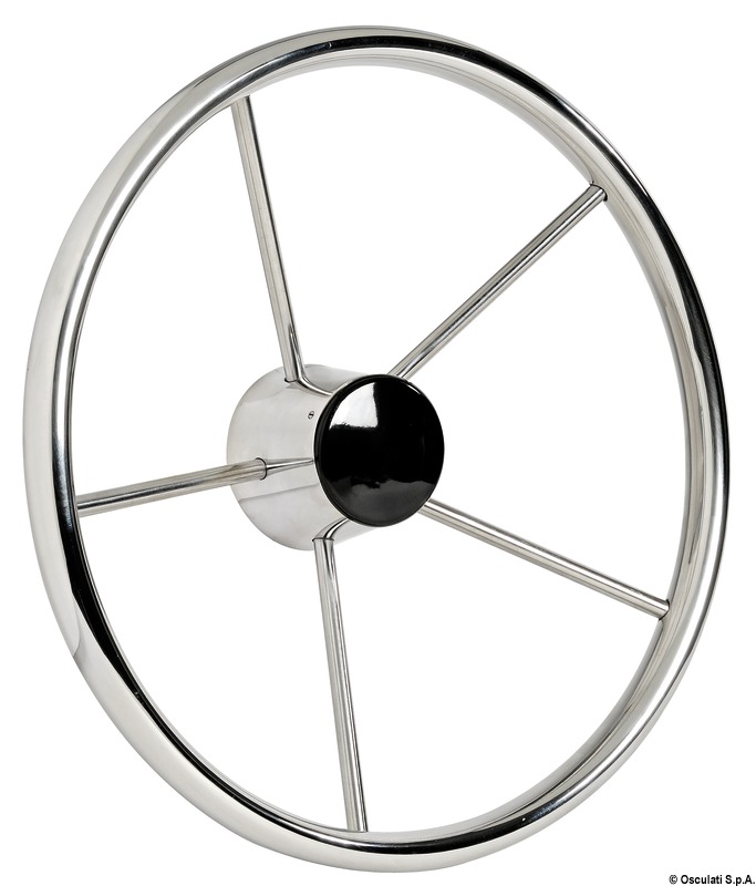 Corona a sezione ovalizzata per una migliore presa. Cono centrale universale (Ultraflex, Morse, Teleflex, Tx, Mancini ecc.). Mozzo centrale in acciaio inox, finitura molto accurata, forniti di tappo centrale in plastica nera.