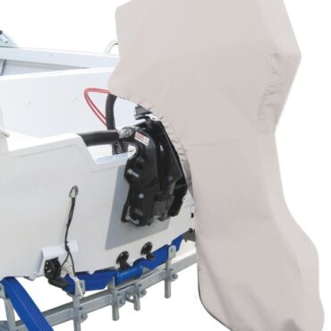 Versione per coprire tutto il fuoribordo.Fabbricati in tessuto poliestere ATLAStm impermeabile, UV resistente da 340 g/m2.Questo tessuto ha all'interno una finitura felpata per non segnare la vernice anche in caso di strofinamento.Le cuciture sono rinforzate e sigillate.La bocca di chiusura presenta un profilo rinforzato e una cerniera nylon sezione 10.