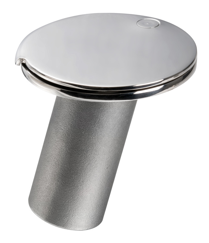Boccola in acciaio inox AISI 316 ad incasso disponibile in 3 modelli con contro-ghiera di fissaggio.
