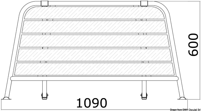 Fabbricate in acciaio inox AISI 316 lucidato a specchio, con parti in legno in vero Iroko. Giunti di fissaggio regolabili.