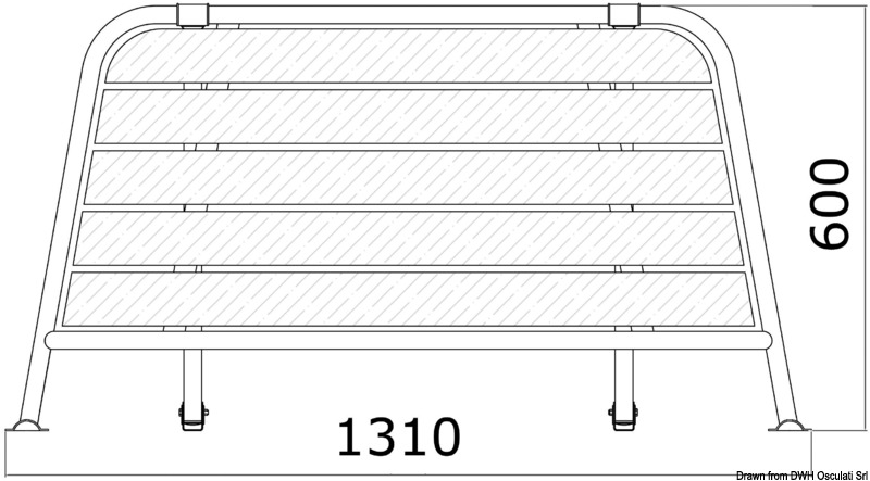 Fabbricate in acciaio inox AISI 316 lucidato a specchio, con parti in legno in vero Iroko. Giunti di fissaggio regolabili.