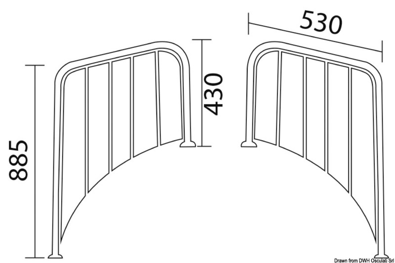 Fabbricate in acciaio inox AISI 316 lucidato a specchio, con parti in legno in vero Iroko. Attacchi terminali snodati per adattarsi a tutte le poppe.