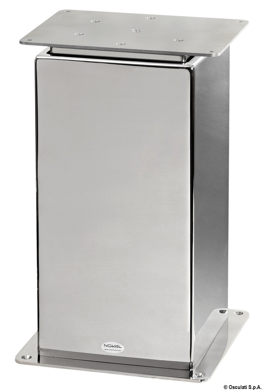 Fabbricata in acciaio inox 316 lucidato a specchio. Adatta ad installazione in interno ed esterno.Per azionare le gambe è necessario un interruttore 6 poli per invertire la polarità.La versione 3 stadi può essere usata in coppia utilizzando la scatola sincronizzatrice 48.749.06.Per minimo 10 pezzi è possibile realizzare altezza a richiesta.