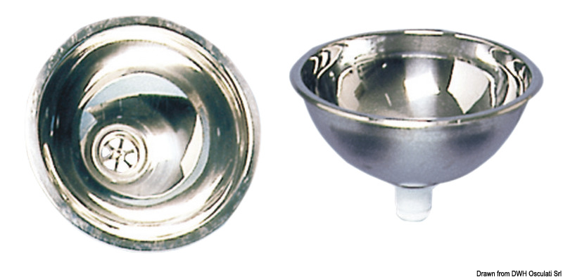 In acciaio inox lucidato a specchio.