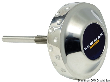 Installabile su qualsiasi timoneria Lewmar, permette di bloccare il timone. Fabbricato in acciaio inox lucidato a specchio, è disponibile in 2 versioni a seconda della ruota utilizzata. Filettatura M10