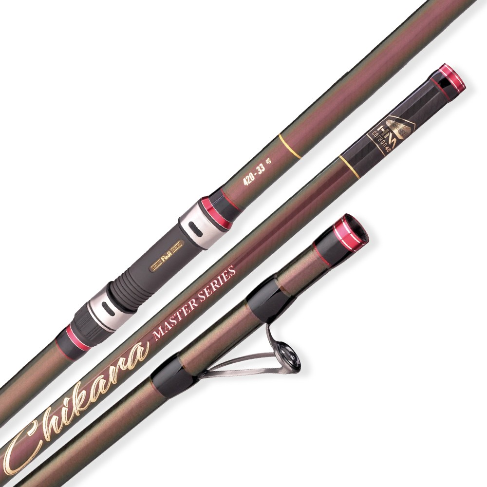 Chikara Master Series una novità esclusiva Akami Japan, realizzata con carbonio Toray 45TON a tripla parete, con tessuti intrecciati a spirale per ottenere una struttura più leggera, sottile e resistente, capace di trasmettere sensazioni uniche nell’azione di pesca. Con una punta tubolare ibrida di nuova generazione in grado di avvertire il minimo tocco della preda e di ottenere lanci precisi. Dotato di anelli Fuji Sic Low Rider e porta mulinello fuji DPS. Sistema di allineamento delle sezioni, potenza, leggerezza e sensibilità, il tutto combinato con un’estetica imbattibile grazie alla sua vernice giapponese. Insomma, una canna in edizione limitata sviluppata per i pescatori più esigenti.