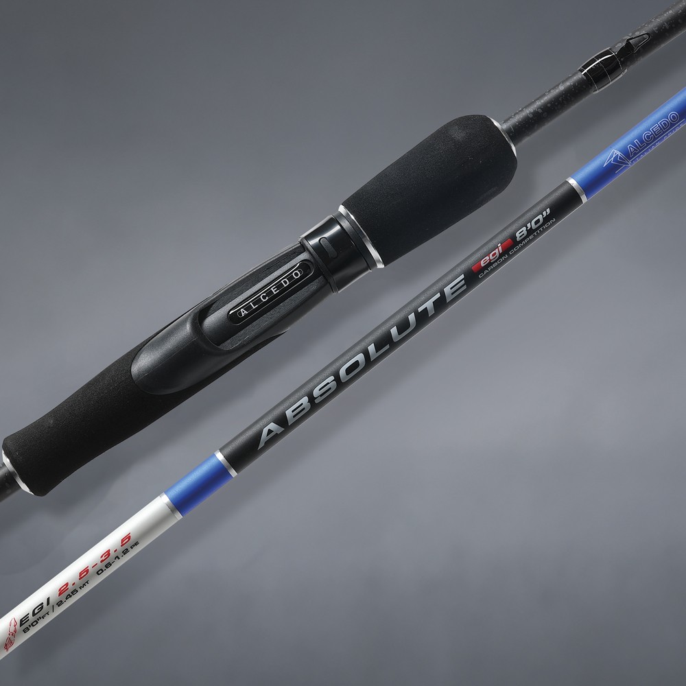 La canna Alcedo Absolute Egi è l'ideale per la pesca di seppie e calamari dalla riva. Realizzata in leggero e maneggevole carbonio ad alto modulo, offre reattività e sensibilità superiori per un'eccellente performance nel lancio e nel recupero di esche artificiali. Gli anelli in pietra SiC con profilo K-antigroviglio assicurano una performance impeccabile, mentre l'impugnatura in eva di alta qualità offre comfort e controllo. Questa canna è perfetta per gli amanti della pesca costiera, sia principianti che esperti, garantendo emozioni indimenticabili sulle rive del mare.