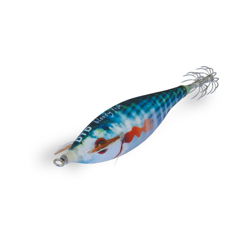 Bloody Fish, nuovo egi DTD presentato all’Efttex 2019 a Bruxelles. Questo squid imita i pesci mediterranei vivi, presenta un’ottimo equilibrio ed un design accattivante. Il pesce insanguinato è una preda con un segno sanguinante sul corpo, il grilletto ideale per l’attacco.