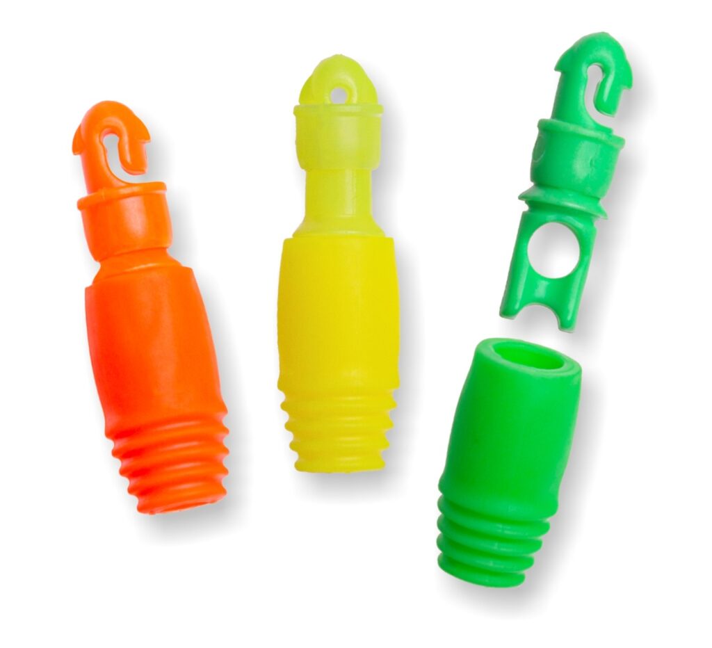 Il sistema più rapido e sicuro di collegamento tra filo ed elastico. L'Apicale Softlink è costituito da un corpo estremamente resistente con coprinodo ammortizzante in gomma, è ideale per elastici pieni o tubolari fino a 4 mm di diametro.

Colori: arancio - giallo - verde

Busta da 1 pezzo, confezione da 20 buste