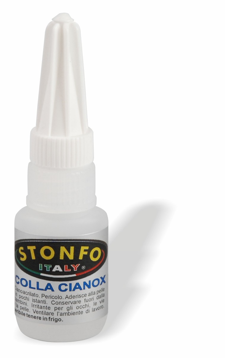 Collante cianoacrilico a essiccazione rapida indispensabile per l’incollaggio di fili nylon, fluorocarbon e trecciati. Ideale inoltre per realizzare montaggi con perline, applicare apicali e tubolari su vettini, consolidare nodi, costruire mosche artificiali, tube flies etc. etc. Boccetta con dosatore contagocce molto preciso. Prodotto deperibile da conservare in frigo. Contenuto boccetta: 10 gr.
Busta da 1 pezzo, confezione da 10 buste.