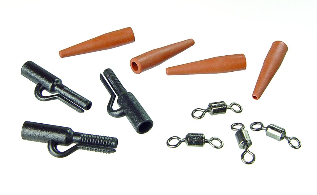 Clips di attacco per piombo complete di conetti in gomma e girelle.

Busta da 10 pezzi, confezione da 10 buste.