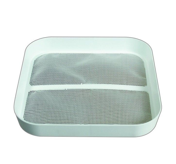 Setaccio con rete bianca 15x15 cm per scatoline quadrate da litri 1,2 e 1,8. Ideale per ver de vase.

Busta da 1 pezzo, confezione da 10 buste.